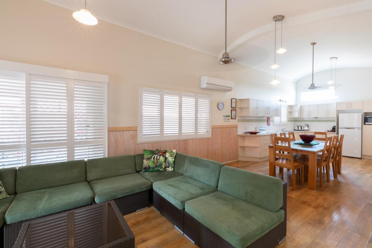 Big4 Adventure Whitsunday Resort Airlie Beach Bagian luar foto