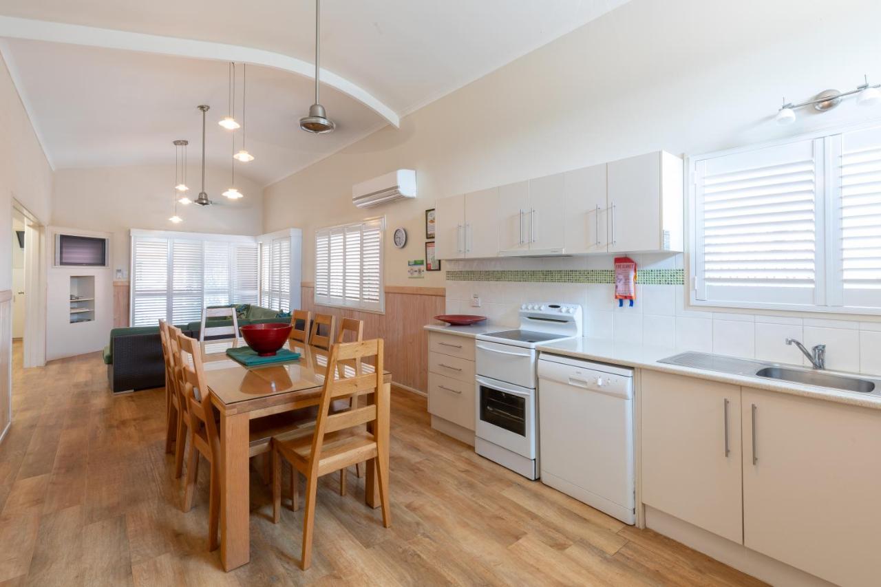 Big4 Adventure Whitsunday Resort Airlie Beach Bagian luar foto