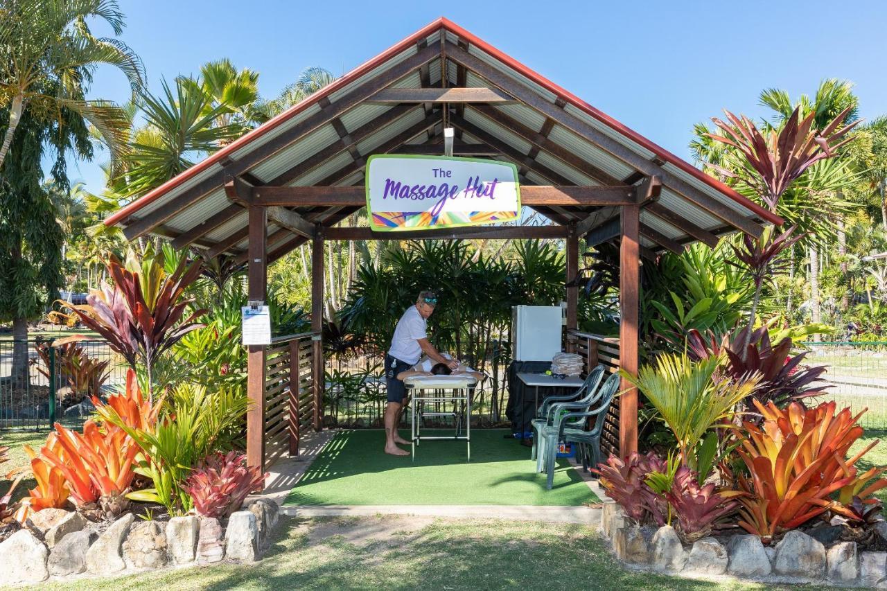 Big4 Adventure Whitsunday Resort Airlie Beach Bagian luar foto