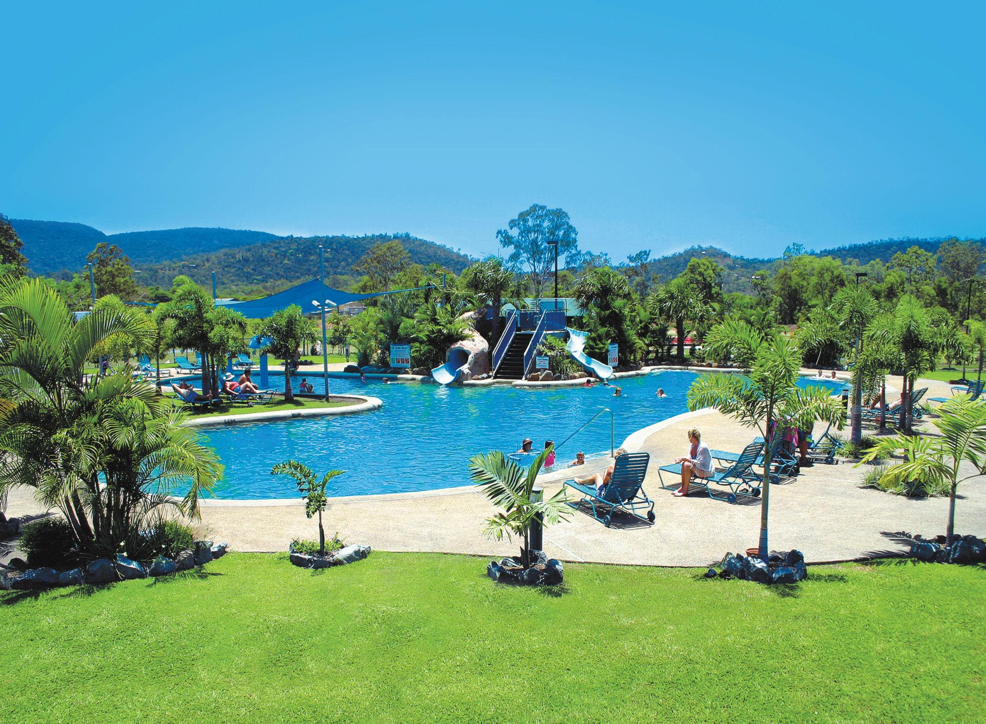 Big4 Adventure Whitsunday Resort Airlie Beach Bagian luar foto