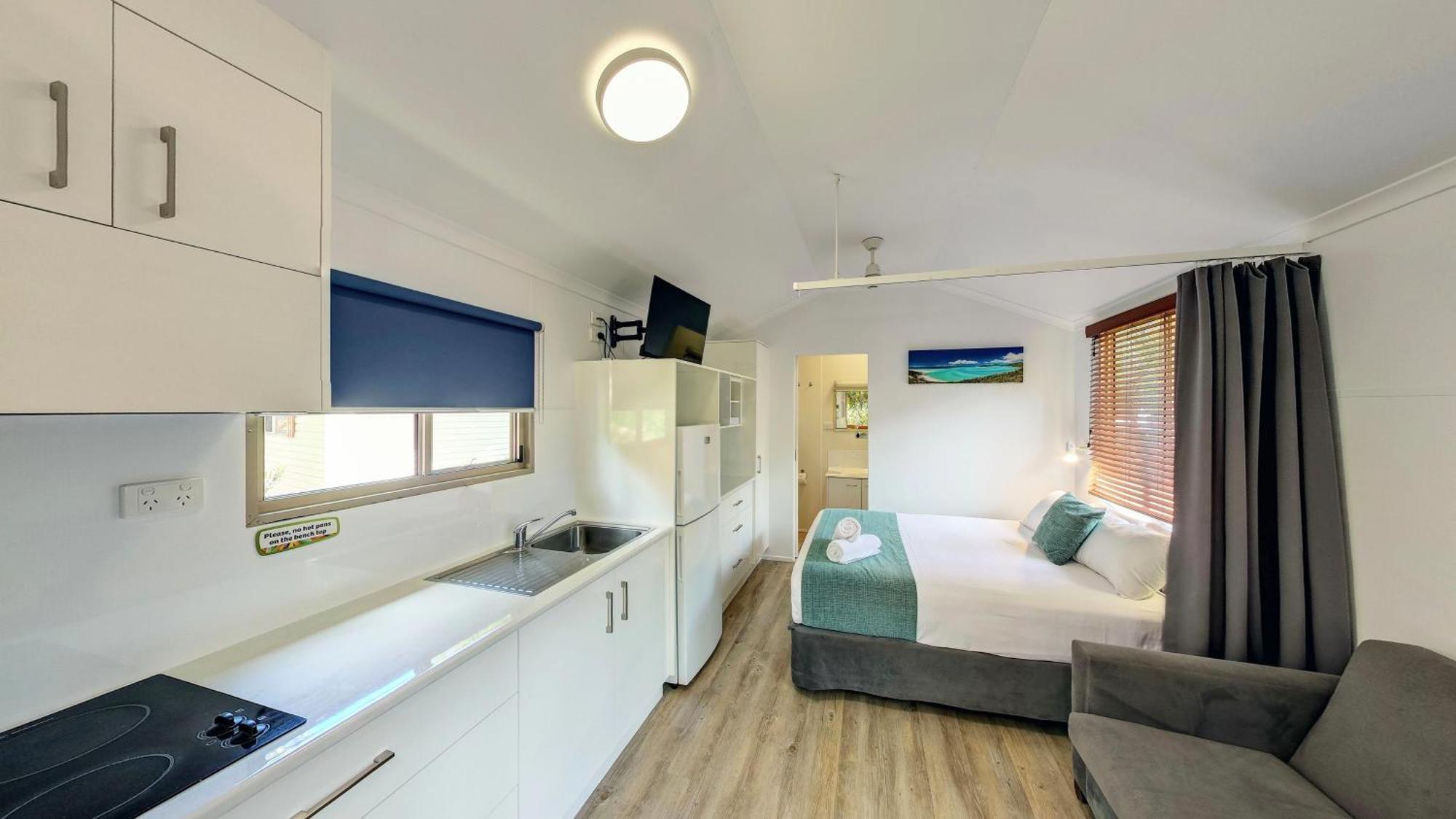 Big4 Adventure Whitsunday Resort Airlie Beach Bagian luar foto