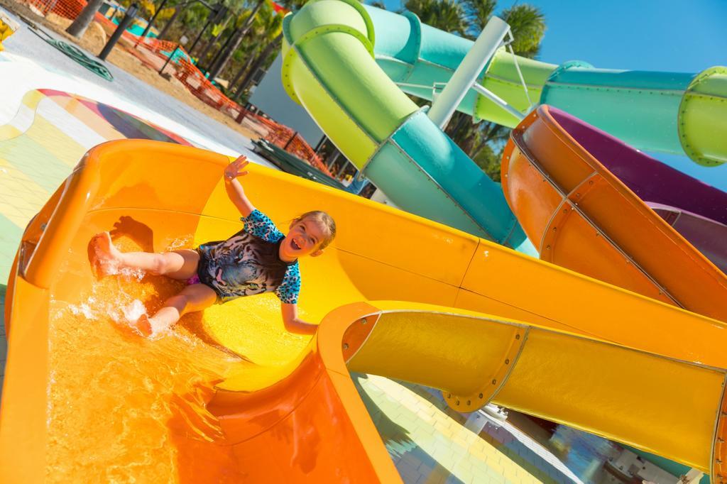 Big4 Adventure Whitsunday Resort Airlie Beach Bagian luar foto